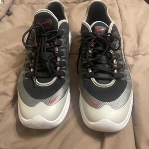 Nike Air Max Axis